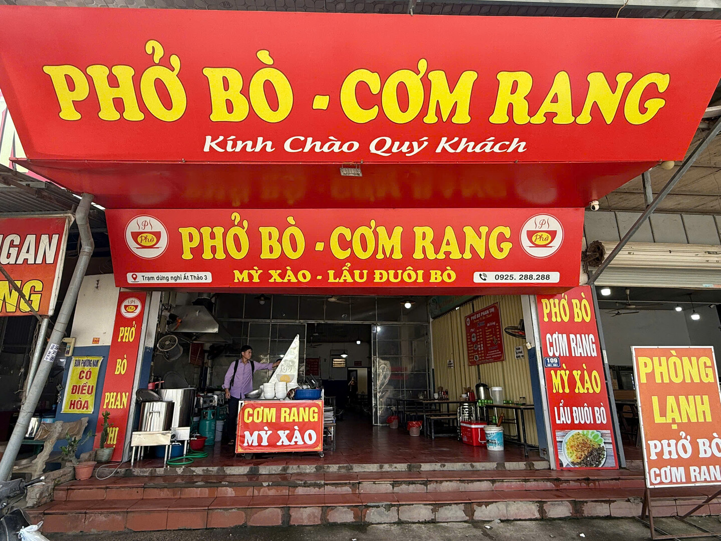 Phan Thi beef noodle soup