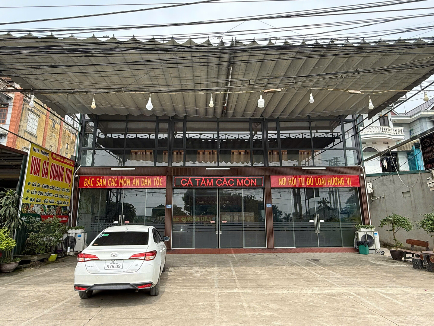 Quang Tho Restaurant