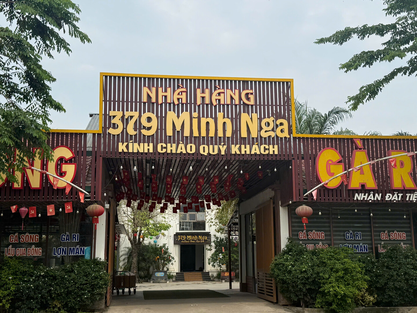 379 Minh Nga Restaurant